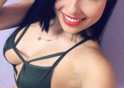 May Aceros nos enamorada con su voluptuosidad